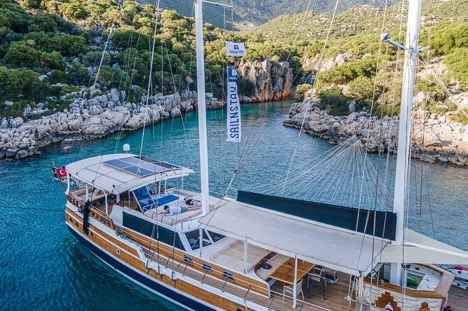 Sail Turkey: 18-39's Gulet Cruise Olympos to Fethiye - Day four: One last swim before Fethiye