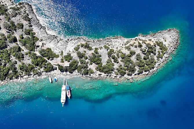 Sail Turkey: 18-39's Olympos to Fethiye Gulet Cruise - Day three: Butterfly Valley and the Blue Lagoon