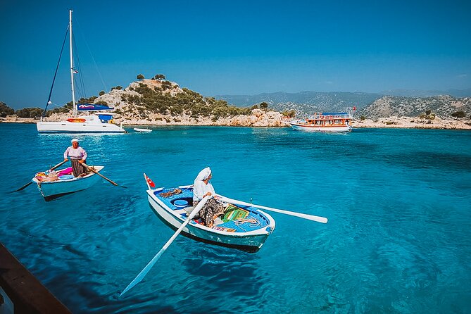 Sail Turkey: Gulet cruise Fethiye to Olympos - Day 2: Breakfast near Kalkan and an afternoon in Kas