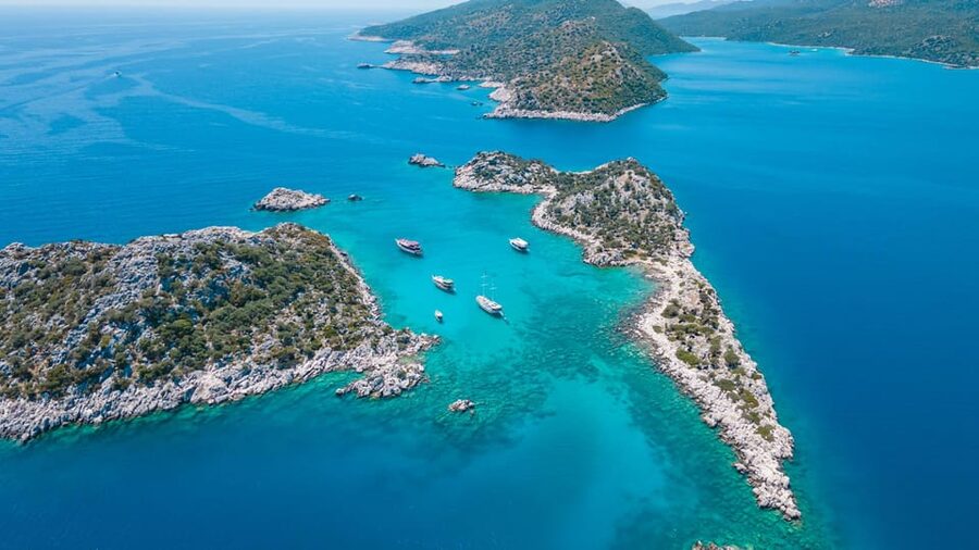 Sail Turkey: Gulet Cruise Olympos to Fethiye - Day 2: a free morning in Kas and cooking on board