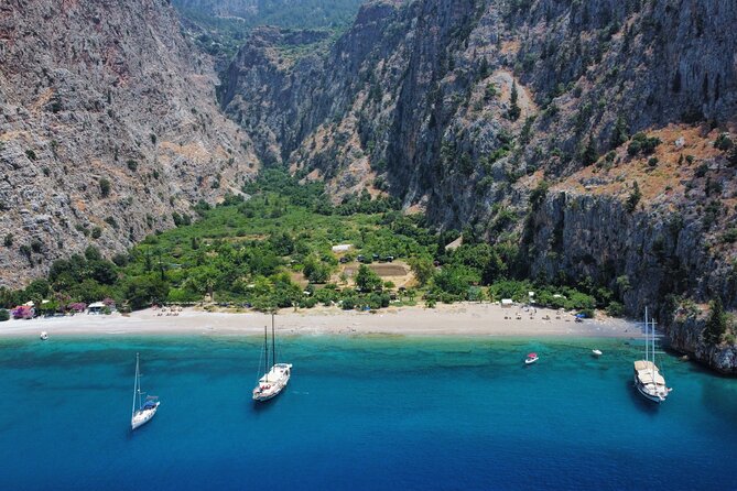 Sail Turkey: Mix Age Fethiye to Olympos Gulet Cruise - Day four: A quiet morning and the transfer to Olympos