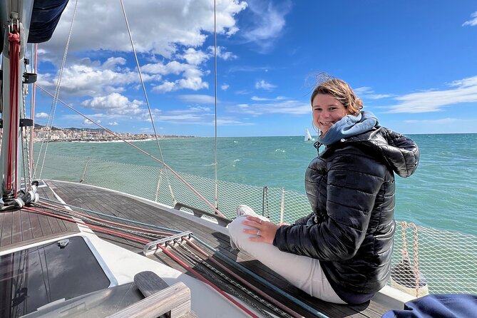 Sailboat ride for private groups in Barcelona - Port Olímpic and the Mapfre Towers
