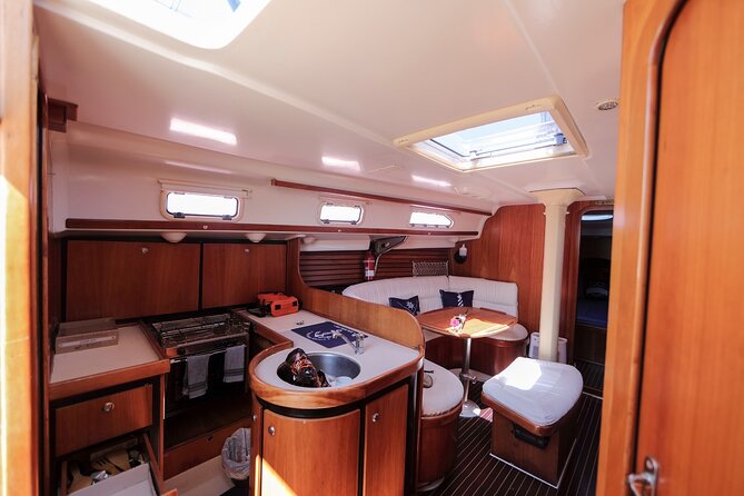 Sailboat ride for private groups in Barcelona - Drinks, snacks, and what the price covers