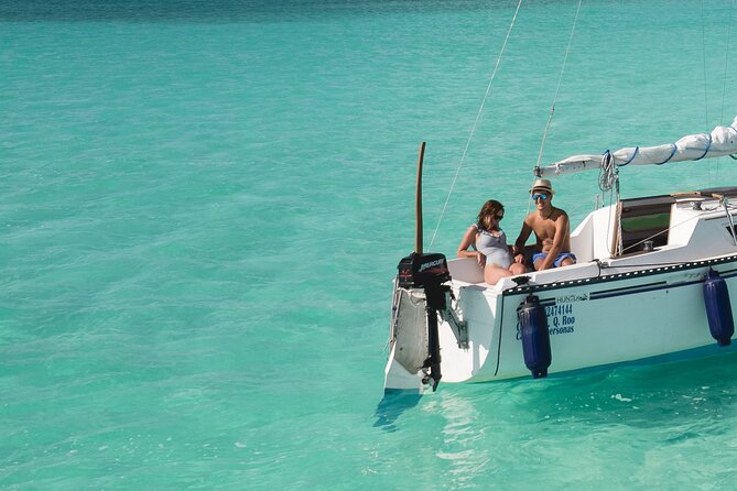 Sailboat tour across the seven colors lagoon in Bacalar - The important question: sailboat or another boat?