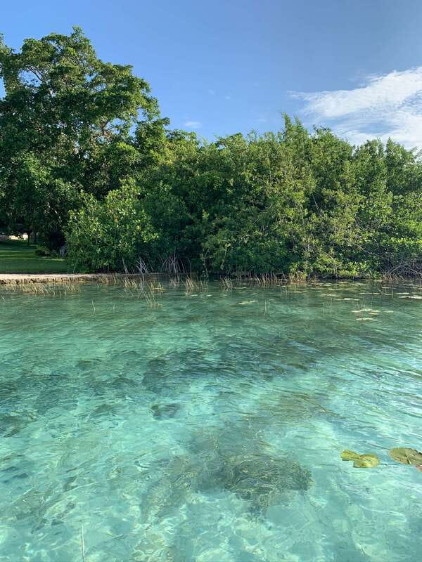 Sailboat tour in the seven colors lagoon of Bacalar - Quick takeaways