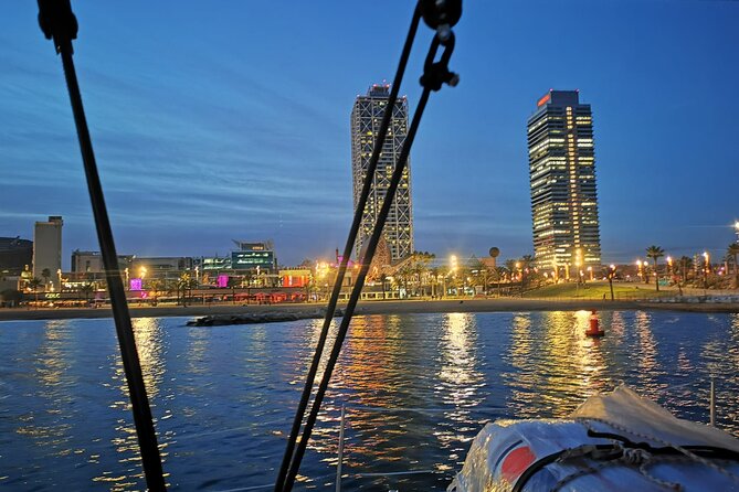 Sailing anytime in Barcelona - Shade, swimming, and the practical side of being outdoors
