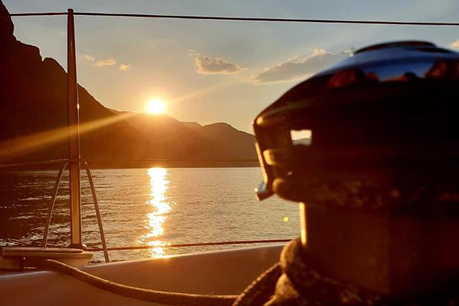 Sailing at Sunset on Lake Como: How to escape from daily routine - A sunset sail made for slowing down