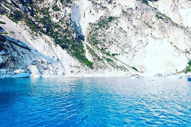 Sailing boat excursion in Salento - Who will enjoy this sailing day