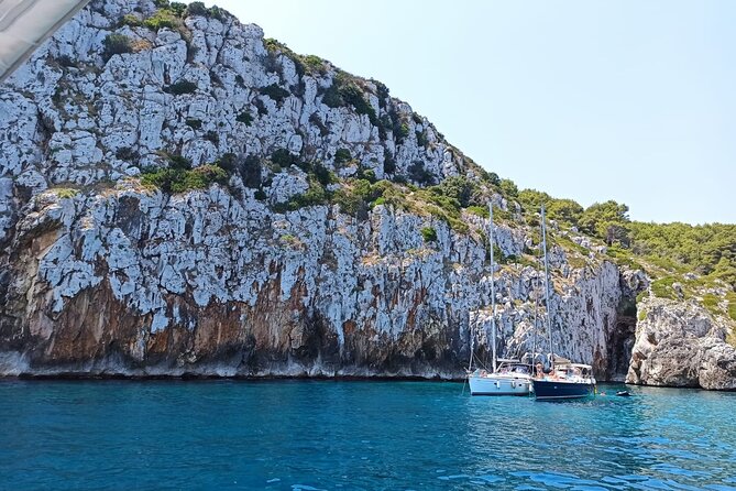 Sailing boat tour with lunch and swimming stops - Weather and booking rules deserve attention