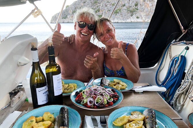 Sailing Cruise in Nafplio | with Local Treats - Sailing along the Nafplio coast