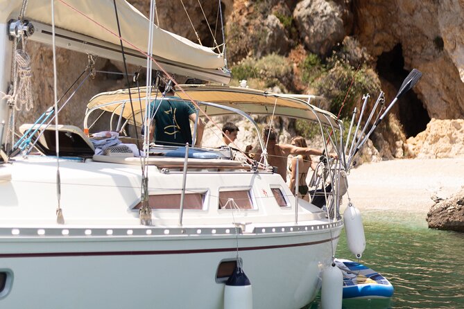 Sailing Cruise in Nafplio | with Local Treats - Lunch with local wine on the boat
