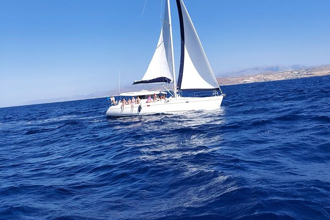Sailing day to Dia island - A second swim at a deserted cove