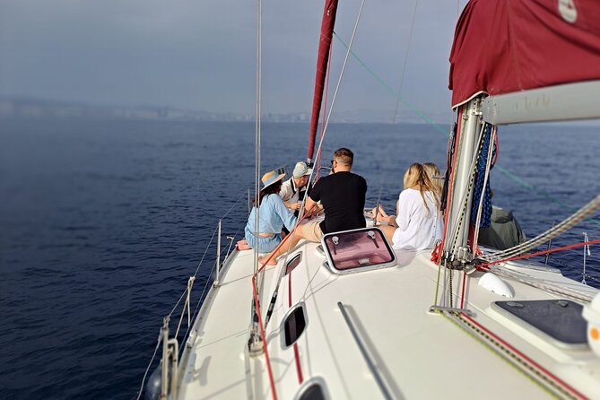 Sailing Experience in Barcelona with local captain - The sunset return to Barcelona