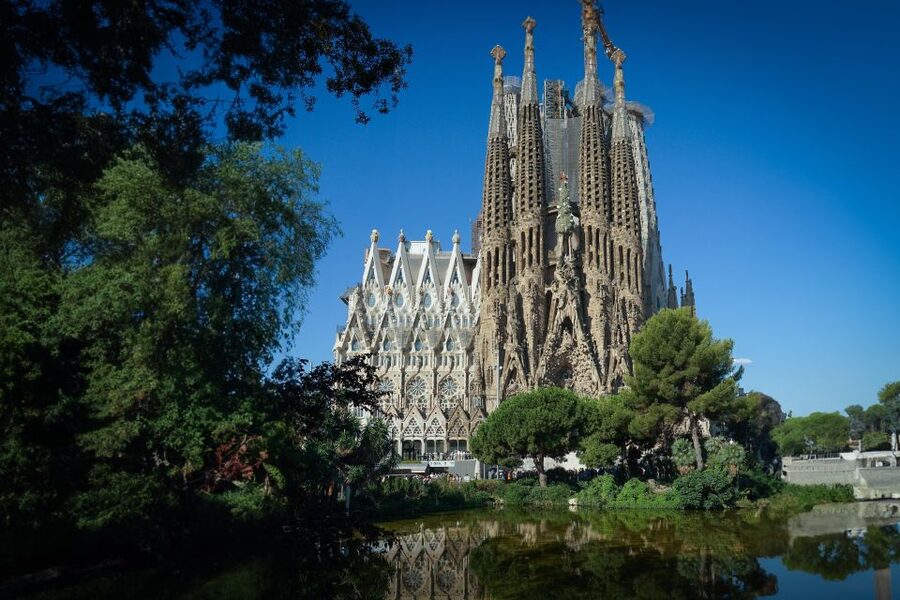 Sailing Experience, Sagrada Familia & Park Guell - How the order affects your day