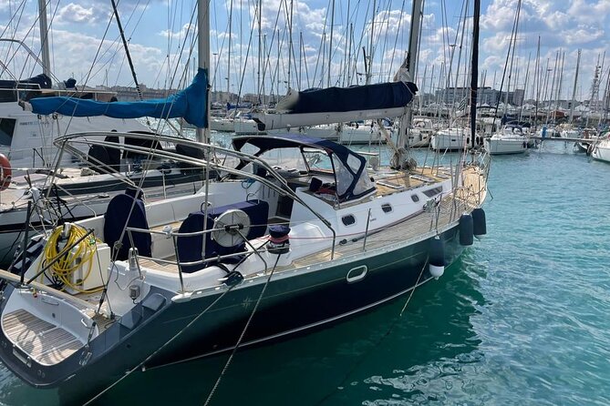 Sailing ship from Porto San Paolo (S.Teodoro-Olbia) to Tavolara, Molara - Molara’s swimming pools are the visual highlight