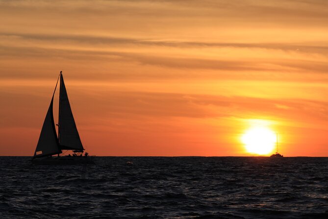 Sailing Snorkel Adventure - Lunch, drinks, and the feel aboard