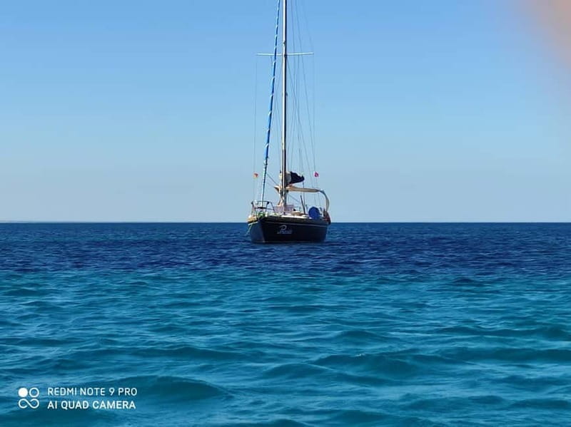 Sailing tour and guided snorkeling a Siracusa - Sailing from Syracuse toward Plemmirio