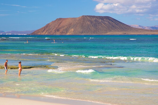 Sailing tour around the Lobos Island Natural Park / 4h - Setting out from Corralejo for a four-hour sail