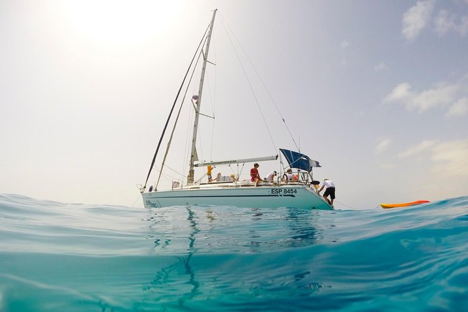 Sailing tour around the Lobos Island Natural Park / 4h - A different view of Fuerteventura’s Great Dunes
