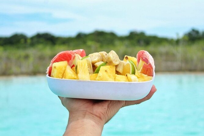 Sailing Tour through the Laguna de los Siete Colores - Fruit, beer, and a welcome pause