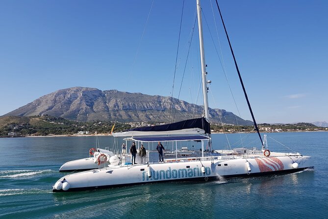 Sailing trip and swim in the bay of Dénia on a catamaran - Sailing Toward Cabo de San Antonio