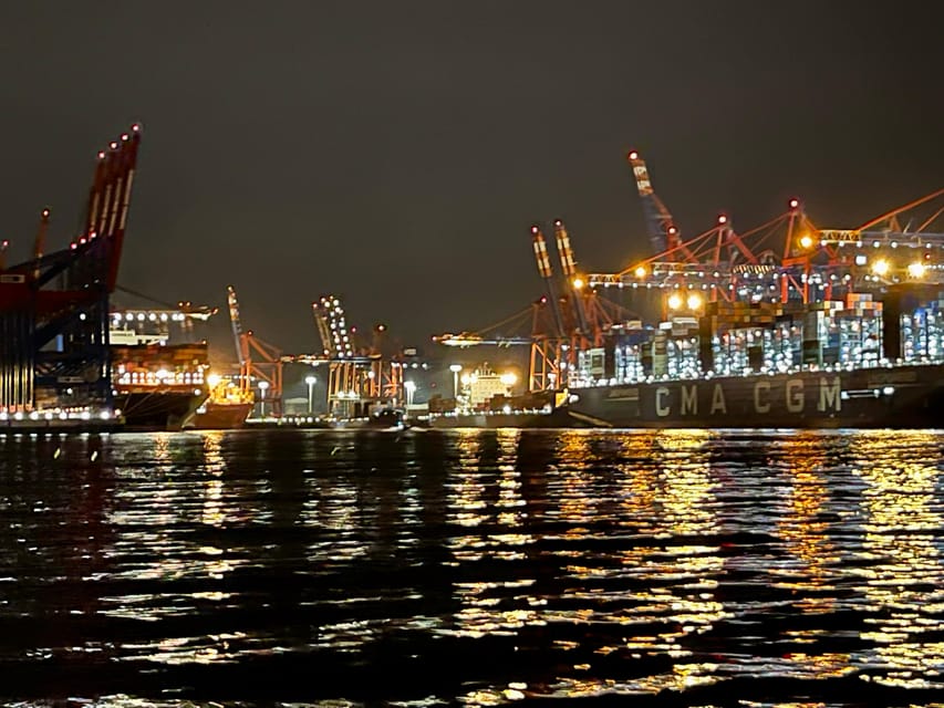 Sailing trip ''the Elbe by night", Hamburg/Elbe - Why the Elbe after dark feels different