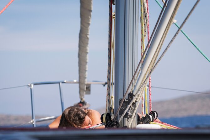 Sailing Trip to Dia Island - All Inclusive - A fresh lunch on board