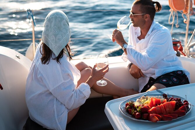 Sailing Trip to Dia Island - All Inclusive - Who will get the most from this trip