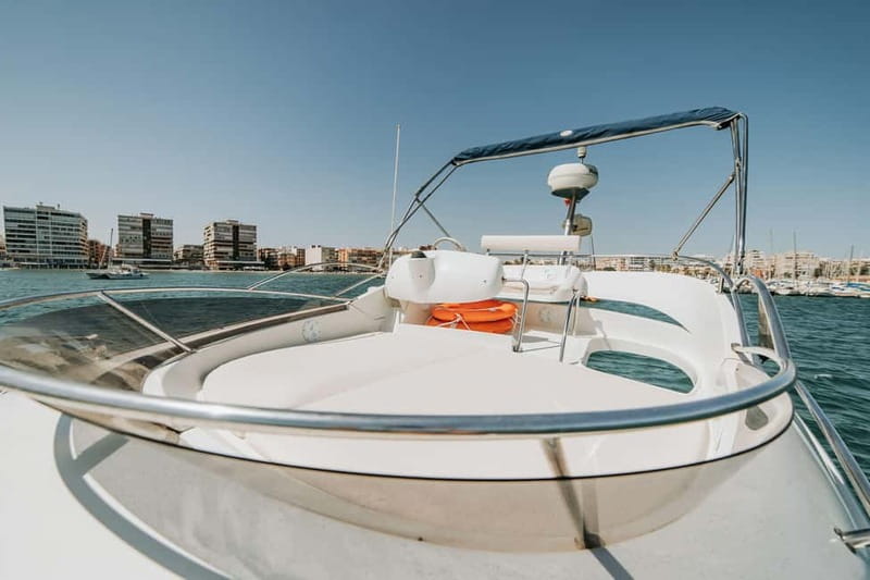 Sailing with sunset and swim in the sea - Captain Manuel and the service on board