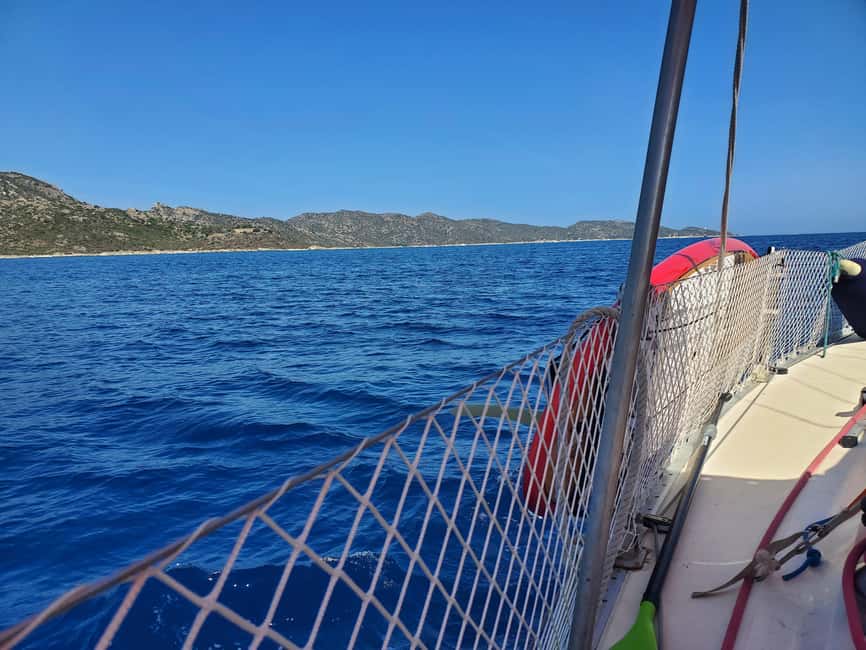 Saint-Florent: sailing excursions with Sailingmaures - Food, drinks, and the feel of a full day