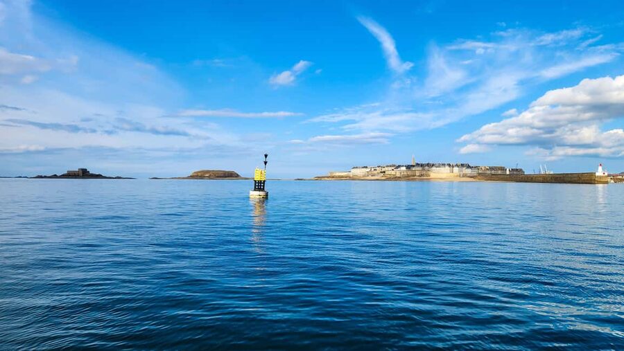 Saint-Malo: Sailing & discovering the Bay - Starting at Tour Solidor and the Solidor slipway