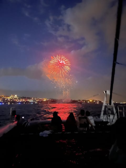 Salou's Fireworks 15th August Sail Catamaran - The 9 p.m. Departure From Cambrils