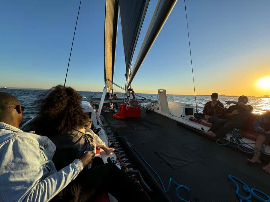 San Diego Bay: 2.5 hour Pure Catamaran Sailing Cruise - Wine, Beer, and a San Diego Sunset