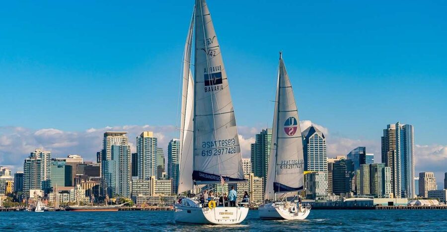 San Diego: Relax on a Morning, Day or Sunset Luxury Sail - Drinks, snacks, and the relaxed onboard pace