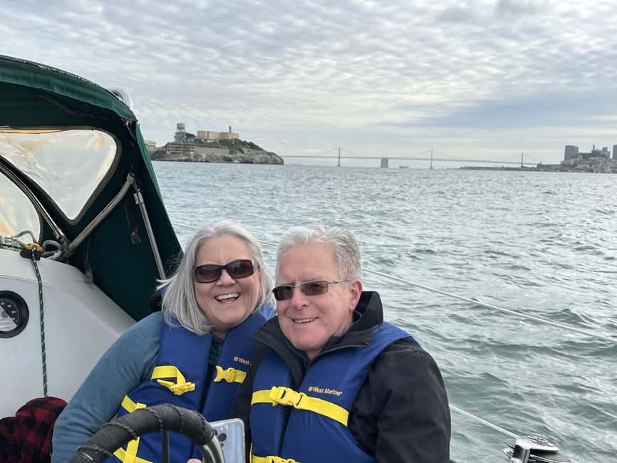 SAN FRANCISCO: (2hr) Interactive Sailing Experience - Passing San Francisco’s waterfront by sail
