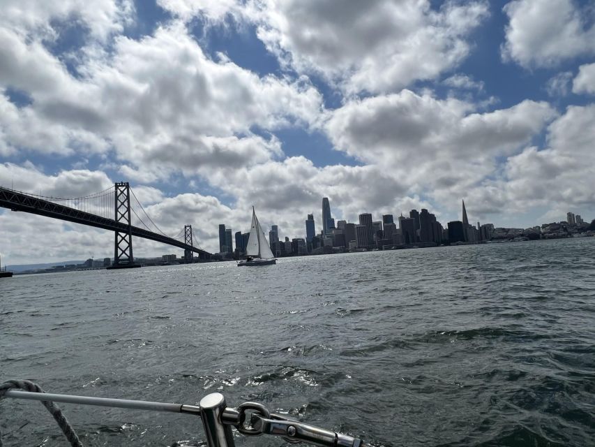 SAN FRANCISCO: (2hr) PRIVATE Sailing Experience 6 Guests - Along the San Francisco waterfront and toward the Bay Bridge