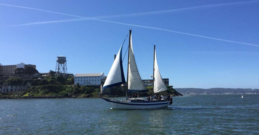 San Francisco: Bay Sailing Tour with Drinks - Leaving the dock and raising the sails