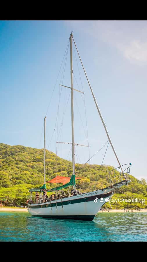 Santa Marta: Sailboat day tour to Tayrona Park - Why Bahía Concha makes a good boat day
