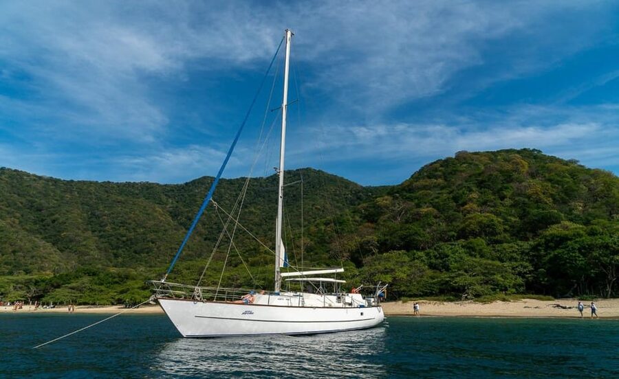 Santa Marta: Sailing Tour to Tayrona Park with Luis' Team - Tayrona Park closure dates and the alternate route