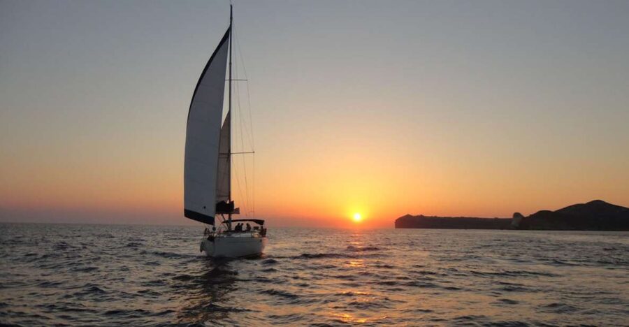 Santorini Caldera: Sunset Sailing Cruise with Meal - Setting out from Vlychada Marina