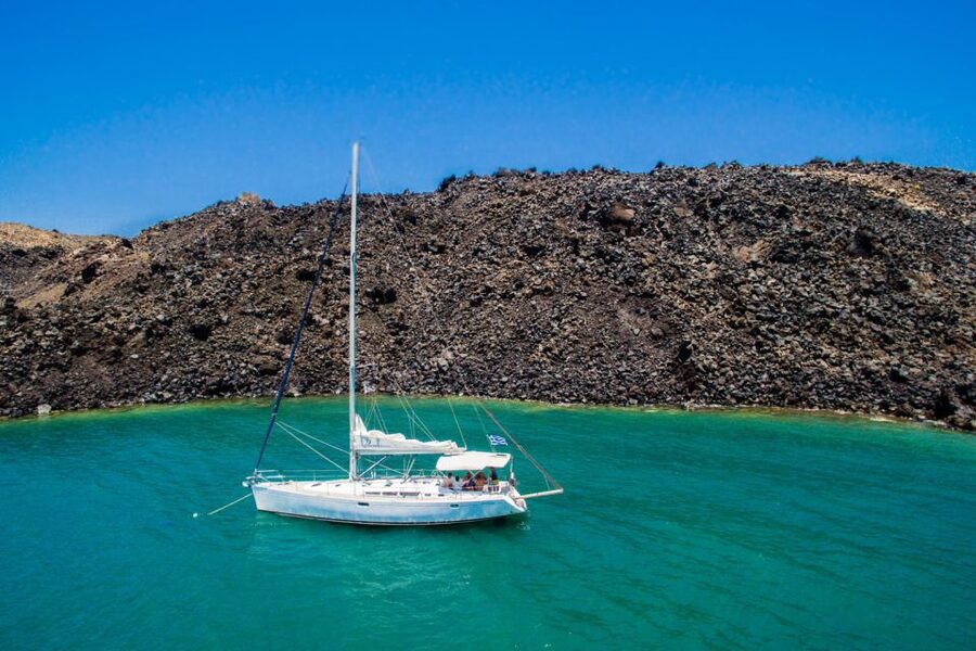Santorini Caldera: Sunset Sailing Cruise with Meal - Palea Kameni, Nea Kameni and the hot spring waters