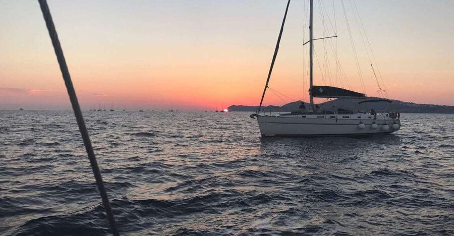 Santorini: Private 5-Hour Sunset Sailing Tour with Dinner - Key points to know before booking