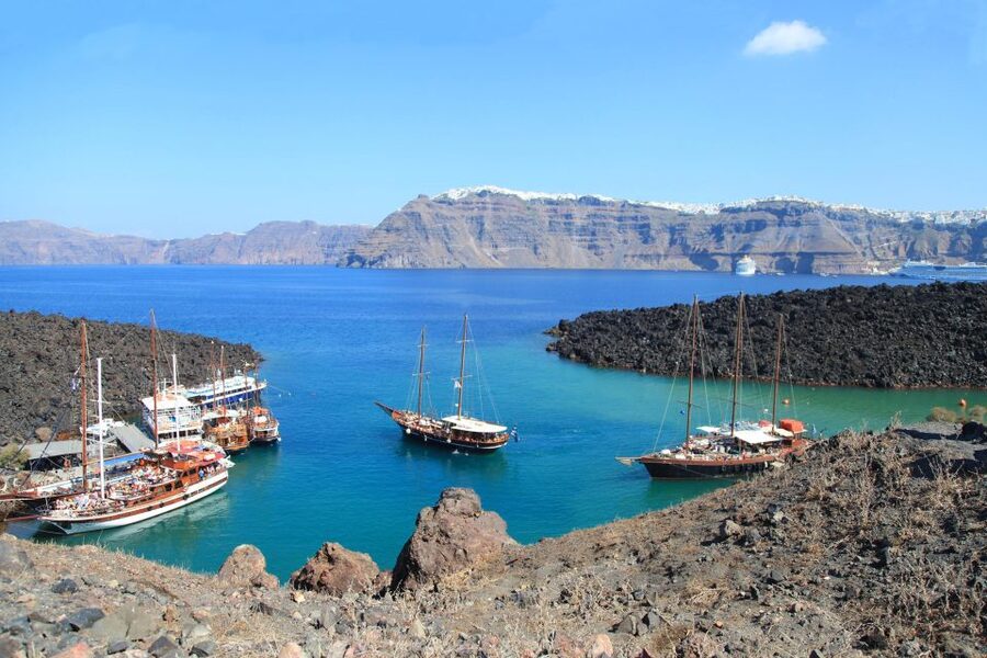 Santorini: Sunset Sailing Cruise, with Dinner and Drinks - What the $141 price really covers