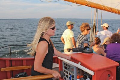 Schooner Fame Sailing Tour