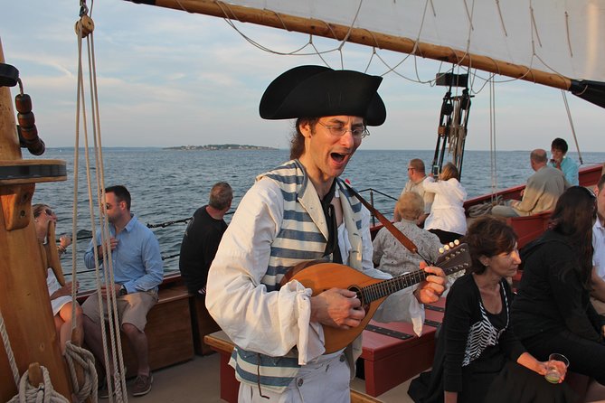 Schooner Fame Sailing Tour - Comfort, seating, and safety details