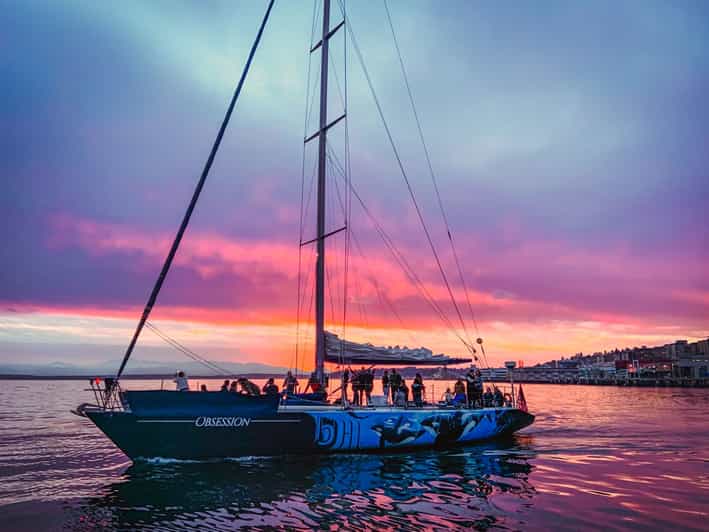 Seattle: Sunset Sailing Cruise - Setting sail from Seattle’s waterfront