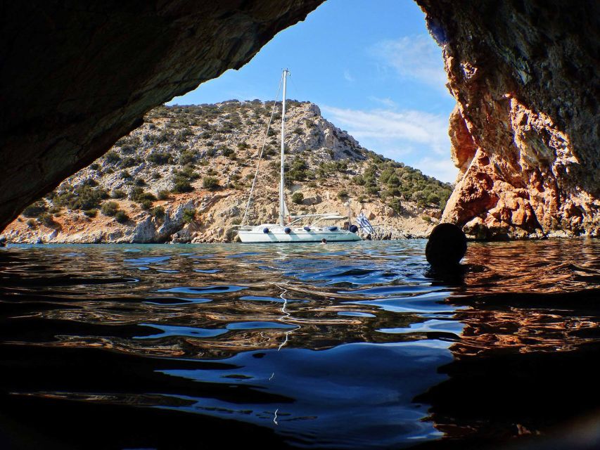 Semi-Private :Full-Day Sailing Tour Swim, Snacks & Drinks - Snacks, drinks, and the lunch question
