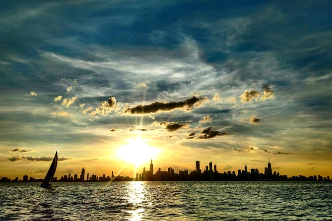 Serene Private Sunset Sail on Lake Michigan - Navy Pier, Chicago - Comfort, rules, and the practical tradeoffs