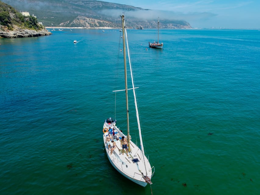 Sesimbra : Sailing Tour - Food, wine, and the difference between included and extra