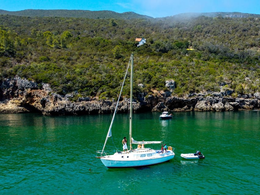 Sesimbra : Sailing Tour - Who will enjoy this sailing trip most?